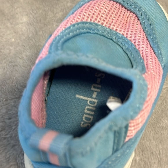 Sand n Sun - Slip on baby water shoes. Size 3 - Picture 7 of 8